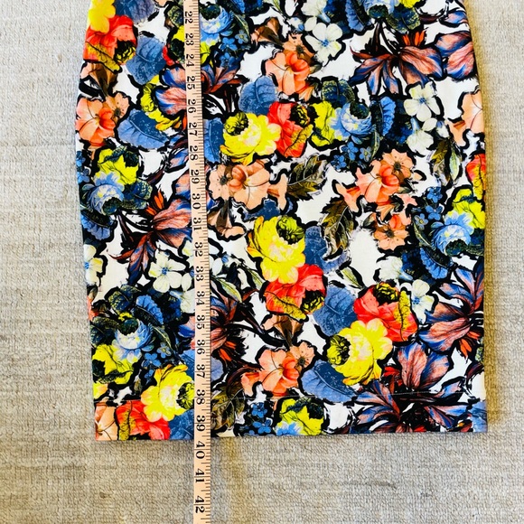 Erdem Floral Jersey Knit Dress - Picture 9 of 11